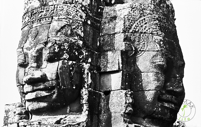 Rzeźba z Angkor Wat. Ilustracja artykułu pt. Jak znaleźć idealnego towarzysza podróży